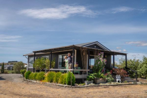 Beach Front Wine makers cottage